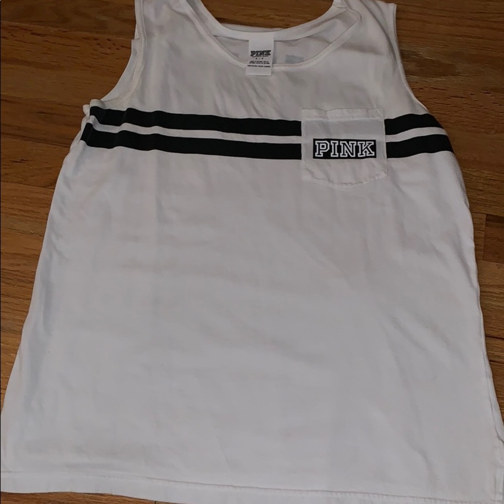 White workout shirt from pink